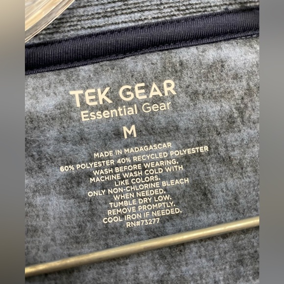 Tek Gear exercise sweater - Picture 3 of 4